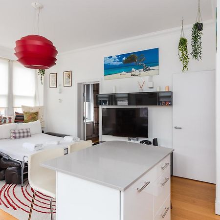 Homely 1 Bedroom Apartment In The Heart Of Vibrant Camden Londra Exterior foto
