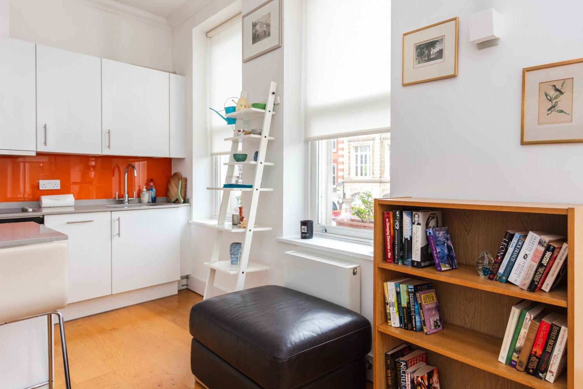 Homely 1 Bedroom Apartment In The Heart Of Vibrant Camden Londra Exterior foto