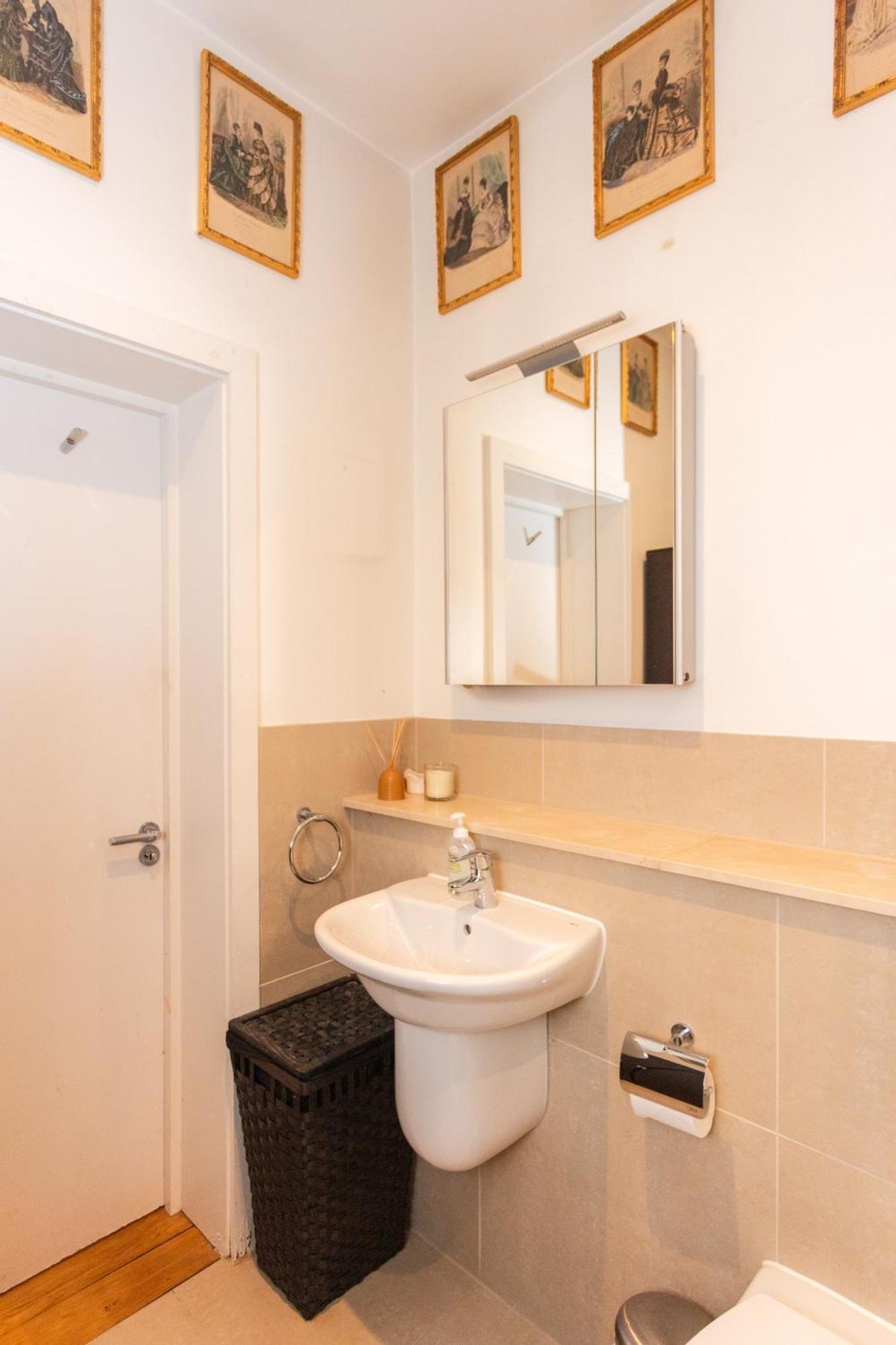 Homely 1 Bedroom Apartment In The Heart Of Vibrant Camden Londra Exterior foto